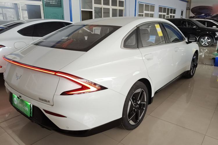 Used Wuling Xingguang 2025 510 km Advanced Smart Version Rear Right 45 Deg