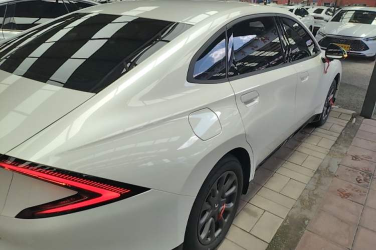 Used Wuling Xingguang 2025 70km Smart Standard Version Rear Right 45 Deg