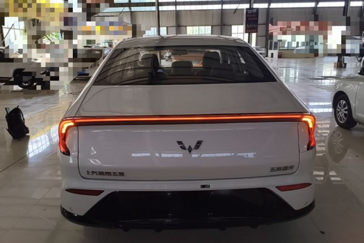Used Wuling Xingguang 2025 70km Smart Standard Version Rear
