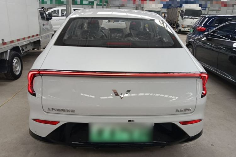Used Wuling Xingguang 2025 70km Smart Standard Version Rear