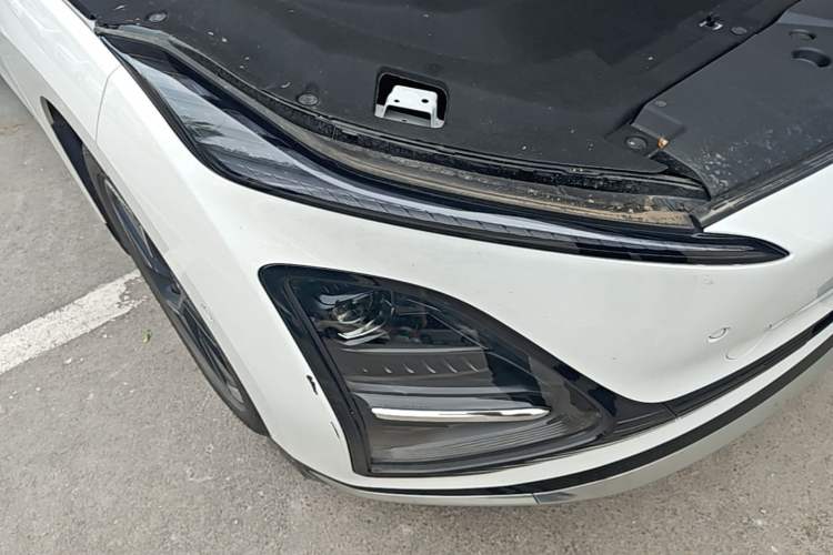 Used Wuling Xingguang 2025 610 km Smart Flagship Version Right Front Headlight
