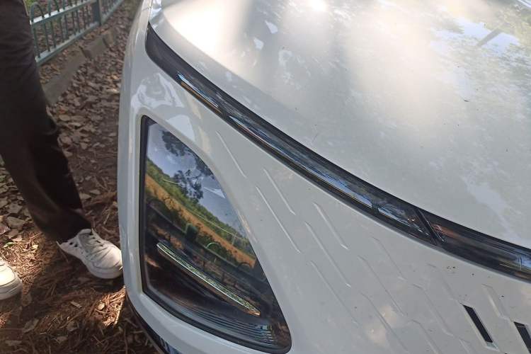 Used Wuling Xingguang 2025 70km Smart Standard Version Right Front Headlight