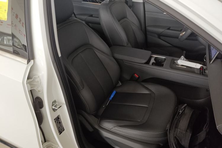 Used Wuling Xingguang 2025 510 km Advanced Smart Version Right Front Seat