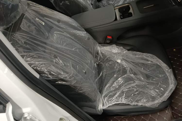 Used Wuling Xingguang 2025 70km Smart Standard Version Right Front Seat