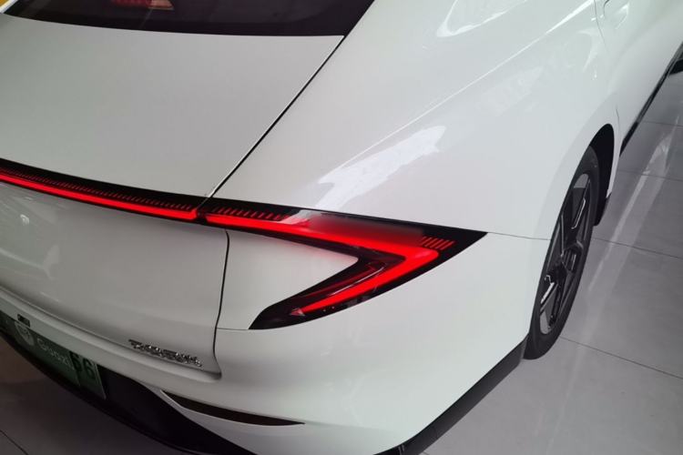 Used Wuling Xingguang 2025 510 km Advanced Smart Version Right Rear Taillight