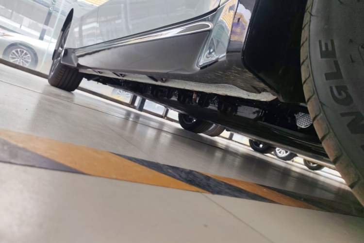 Used Wuling Xingguang 2025 70km Smart Standard Version Right Side Sill