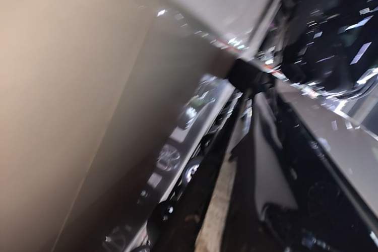 Used Wuling Xingguang 2025 150 km Smart Pilot Version Right Side Sill