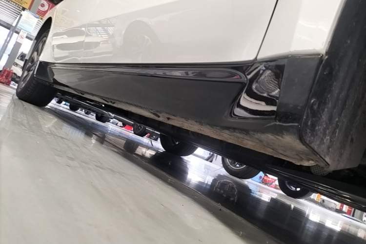Used Wuling Xingguang 2025 70km Smart Standard Version Right Side Sill