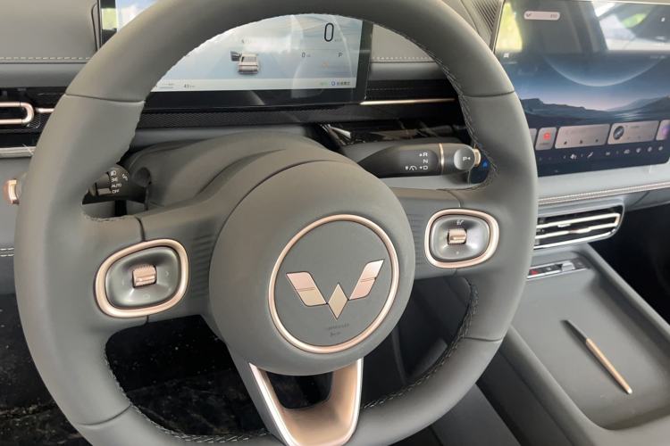 Used Wuling Xingguang 2025 70km Smart Standard Version Steering Wheel
