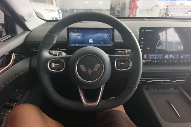 Used Wuling Xingguang 2025 70km Smart Standard Version Steering Wheel