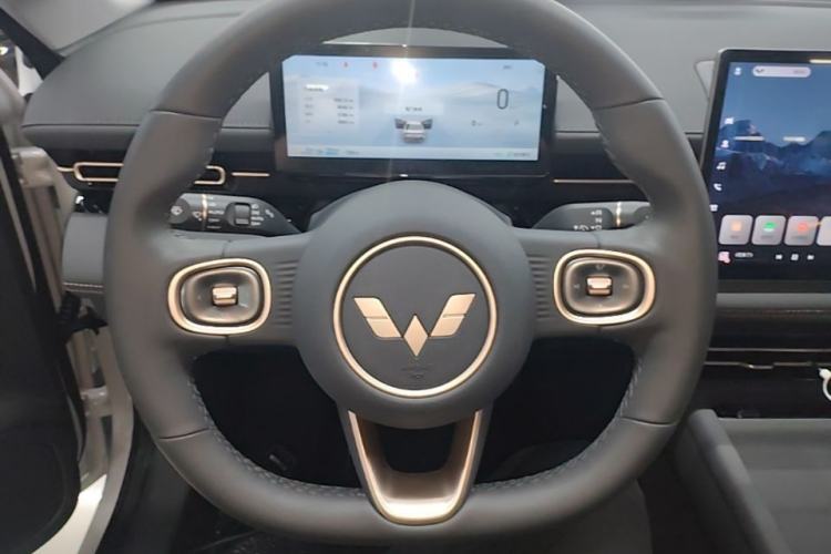 Used Wuling Xingguang 2025 70km Smart Standard Version Steering Wheel