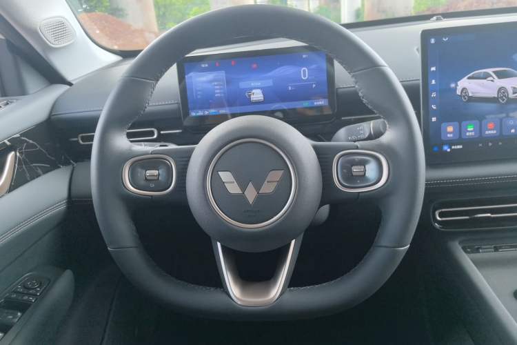 Used Wuling Xingguang 2025 70km Smart Standard Version Steering Wheel