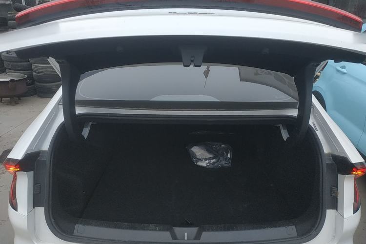 Used Wuling Xingguang 2025 150 km Smart Pilot Version Trunk