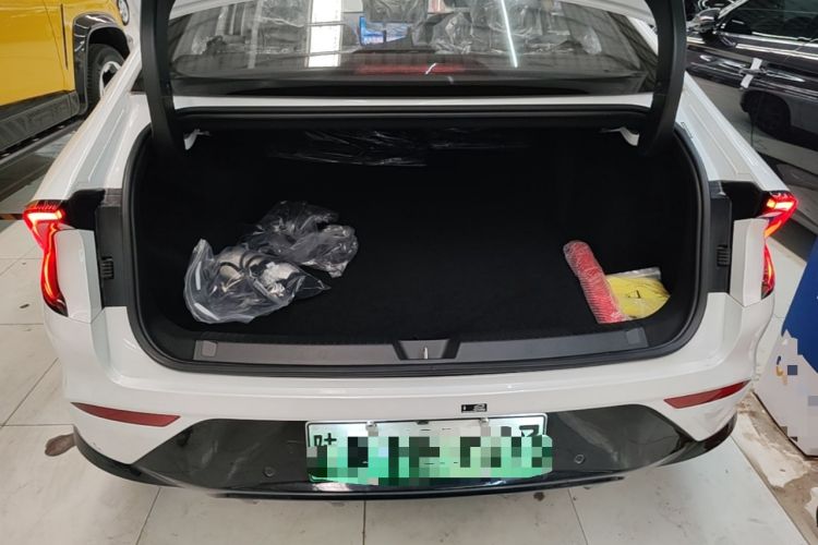 Used Wuling Xingguang 2025 70km Smart Standard Version Trunk