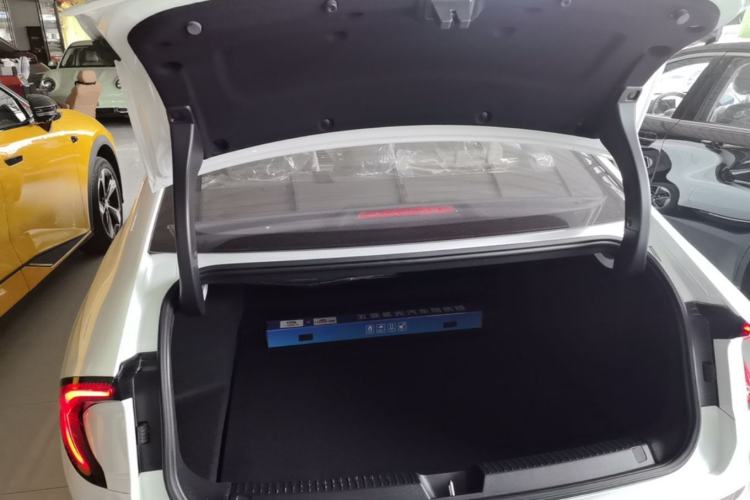 Used Wuling Xingguang 2025 510 km Advanced Smart Version Trunk