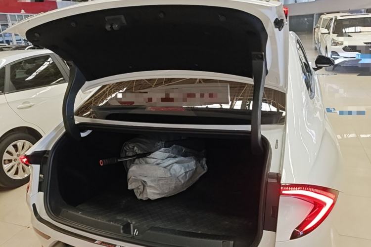 Used Wuling Xingguang 2025 70km Smart Standard Version Trunk