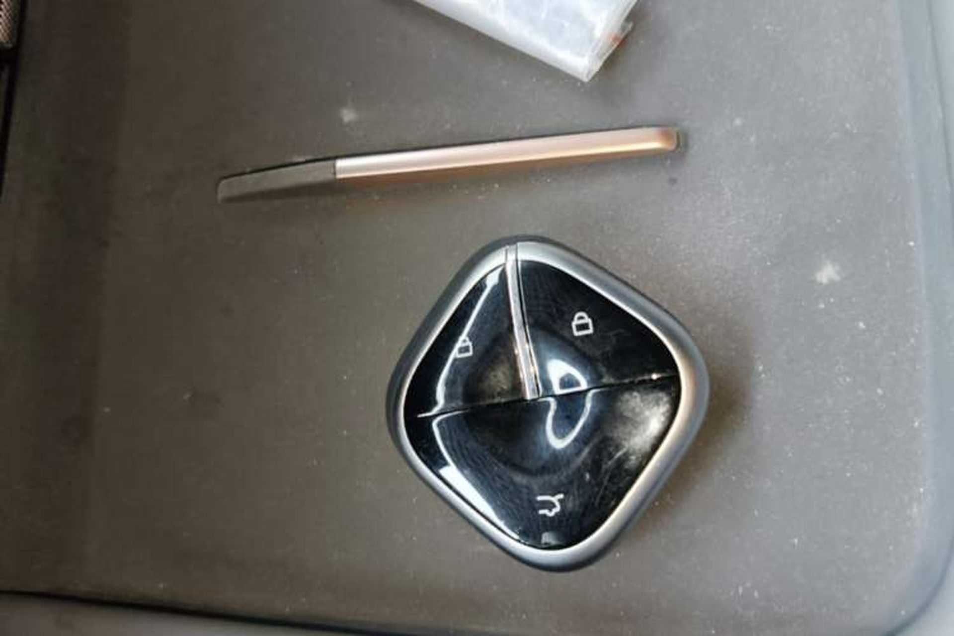 Used Wuling Xingguang 2025 70km Smart Standard Version Vehicle Key