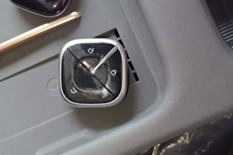 Used Wuling Xingguang 2025 510 km Advanced Smart Version Vehicle Key