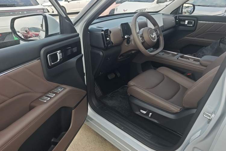 Used Wuling Xingguang 560 New Energy 2026 Model, Plug-in Hybrid, 125 km, Luxury Version Driver Seat