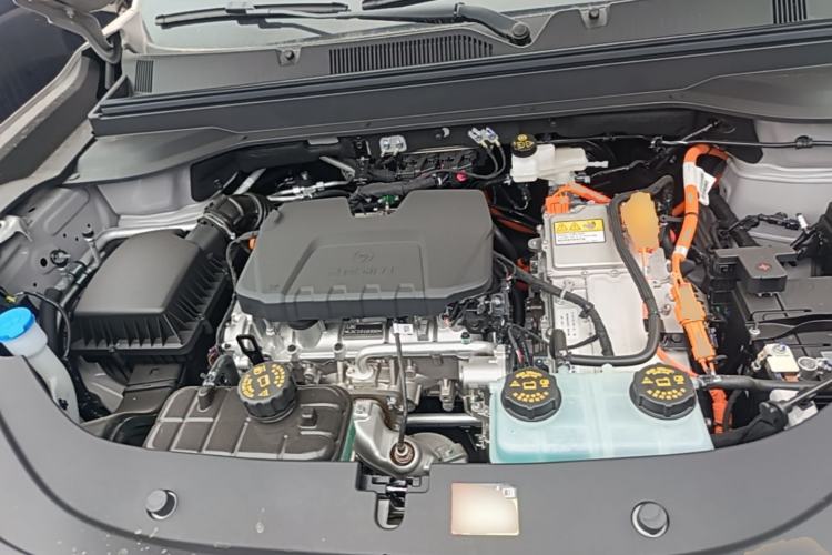 Used Wuling Xingguang 560 New Energy 2026 Model, Plug-in Hybrid, 125 km, Luxury Version Engine Bay