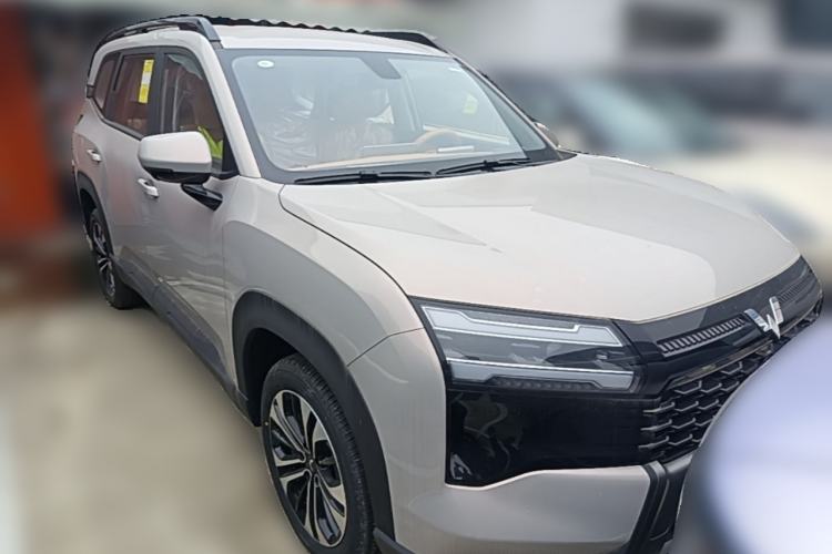 Used Wuling Xingguang 560 New Energy 2026 Model, Plug-in Hybrid, 125 km, Luxury Version Front Right 45 Deg
