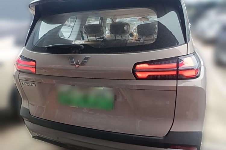 Used Wuling Xingguang 560 New Energy 2026 Model, Plug-in Hybrid, 125 km, Luxury Version Rear