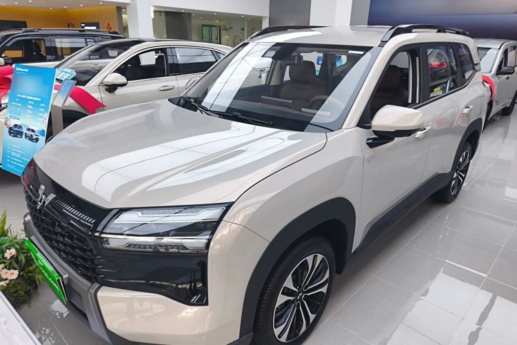Used Wuling Xingguang 560 New Energy 2026 Model, Plug-in Hybrid, 125 km, Luxury Version Guazi used car, China used car export, Used car for sale, Used Wuling cars, Cheapest cars for sale