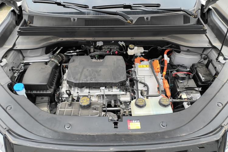 Used Wuling Xingguang 560 New Energy 2026 Model, Plug-in Hybrid, 125 km, Luxury Version Engine Bay