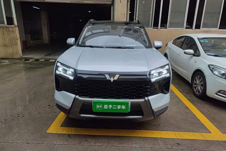 Used Wuling Xingguang 560 New Energy 2026 Model, Plug-in Hybrid, 125 km, Luxury Version Front