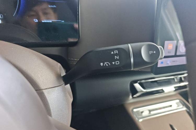 Used Wuling Xingguang 560 New Energy 2026 Model, Plug-in Hybrid, 125 km, Luxury Version Gear Lever