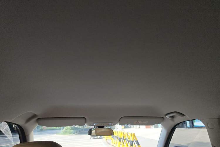 Used Wuling Xingguang 560 New Energy 2026 Model, Plug-in Hybrid, 125 km, Luxury Version Headliner