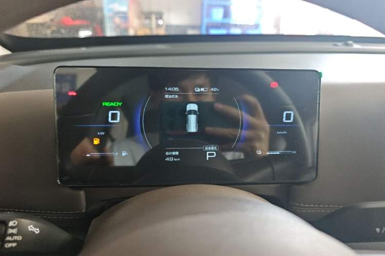 Used Wuling Xingguang 560 New Energy 2026 Model, Plug-in Hybrid, 125 km, Luxury Version Instrument Cluster