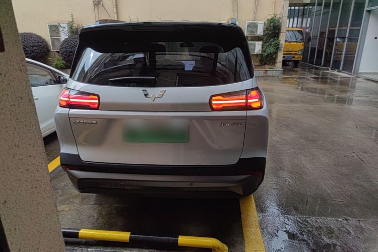 Used Wuling Xingguang 560 New Energy 2026 Model, Plug-in Hybrid, 125 km, Luxury Version Rear