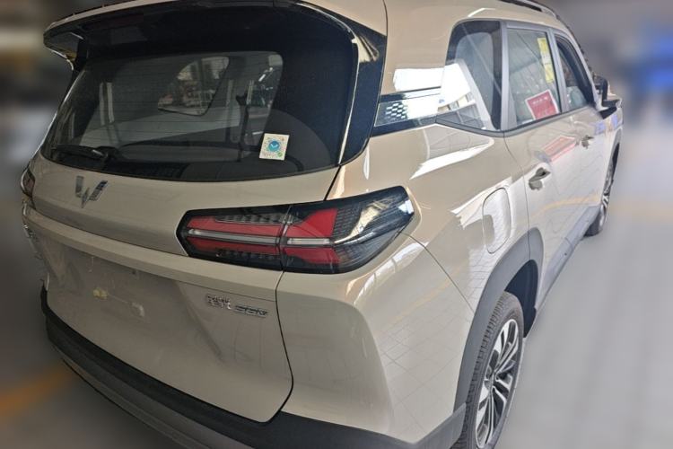 Used Wuling Xingguang 560 New Energy 2026 Model, Plug-in Hybrid, 125 km, Luxury Version Rear Right 45 Deg