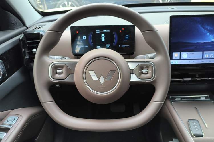 Used Wuling Xingguang 560 New Energy 2026 Model, Plug-in Hybrid, 125 km, Luxury Version Steering Wheel