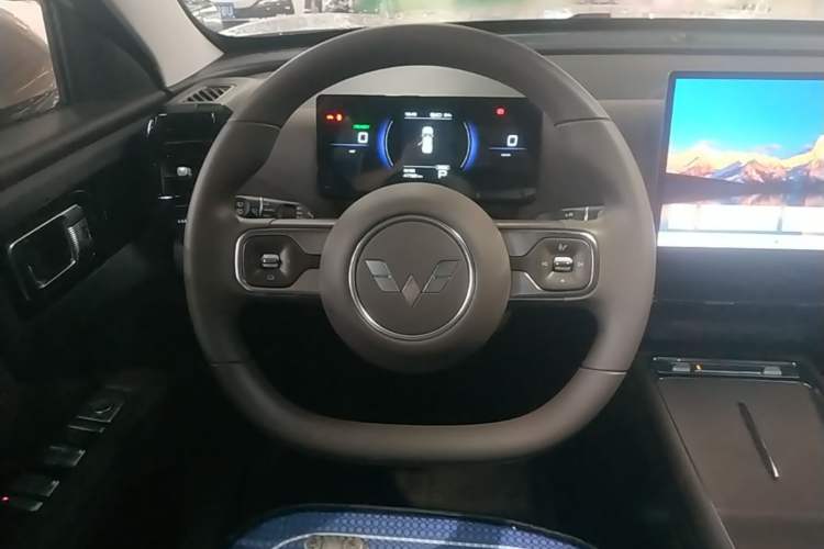 Used Wuling Xingguang 560 New Energy 2026 Model, Pure Electric, 500 km, Luxury Version Steering Wheel