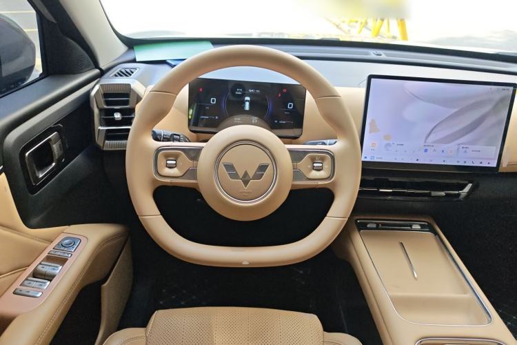 Used Wuling Xingguang 560 New Energy 2026 Model, Plug-in Hybrid, 125 km, Luxury Version Steering Wheel