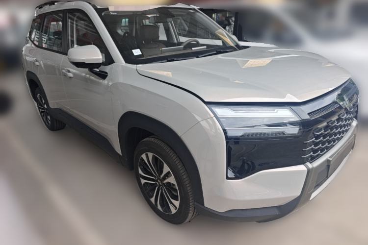Used Wuling Xingguang 560 New Energy 2026 Model, Plug-in Hybrid, 125 km, Luxury Version Exterior 1