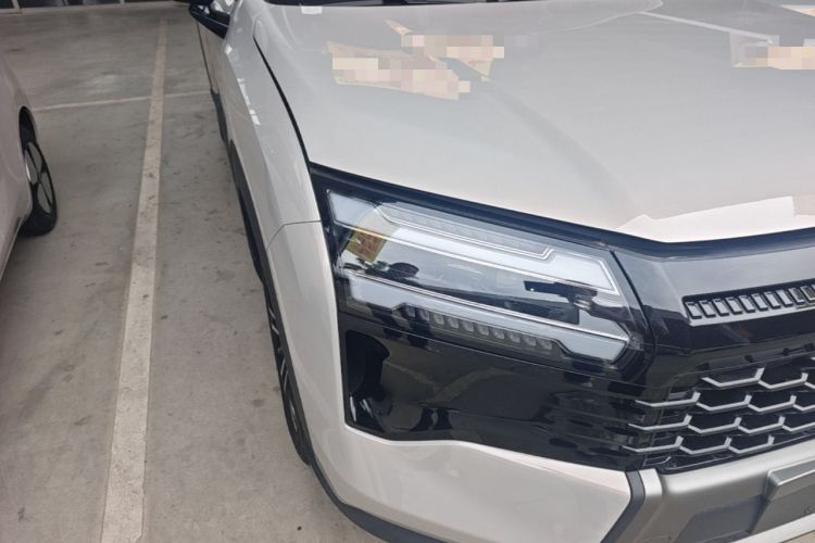 Used Wuling Xingguang 560 New Energy 2026 Model, Plug-in Hybrid, 125 km, Luxury Version Exterior 3