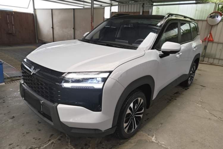 Used Wuling Xingguang 560 New Energy 2026 Model, Plug-in Hybrid, 125 km, Luxury Version Guazi used car, China used car export, Used car for sale, Used cars, Cheapest cars for sale