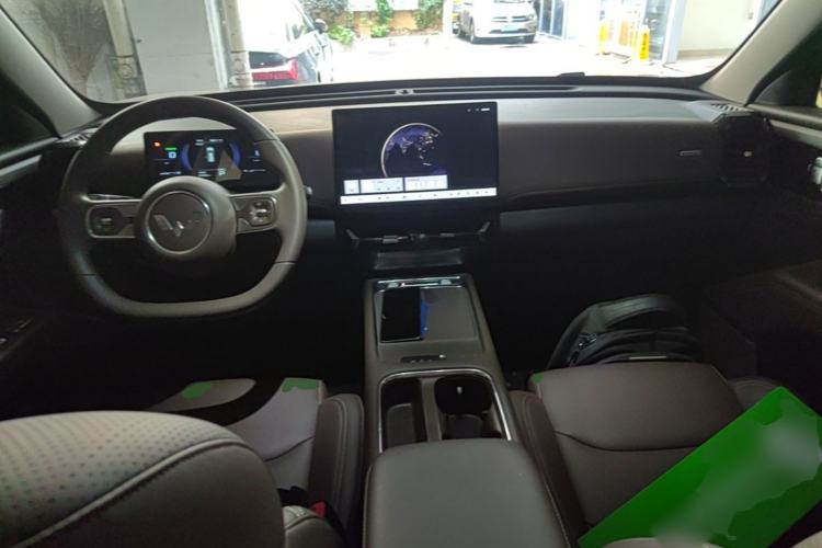 Used Wuling Xingguang 560 New Energy 2026 Model, Plug-in Hybrid, 125 km, Luxury Version Center Console