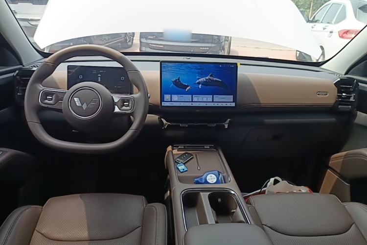 Used Wuling Xingguang 560 New Energy 2026 Model, Plug-in Hybrid, 125 km, Luxury Version Center Console