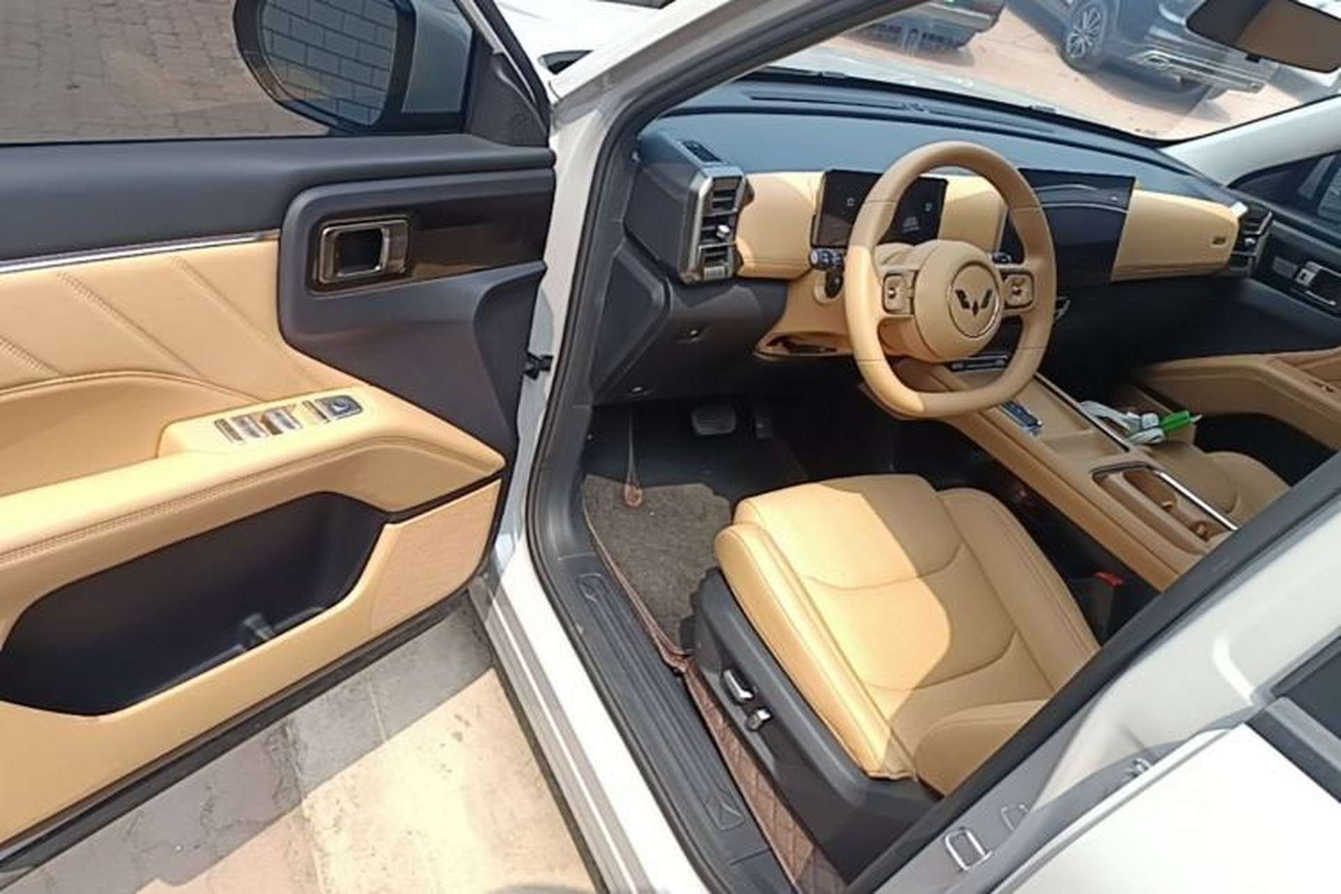 Used Wuling Xingguang 560 New Energy 2026 Model, Plug-in Hybrid, 125 km, Luxury Version Driver Seat
