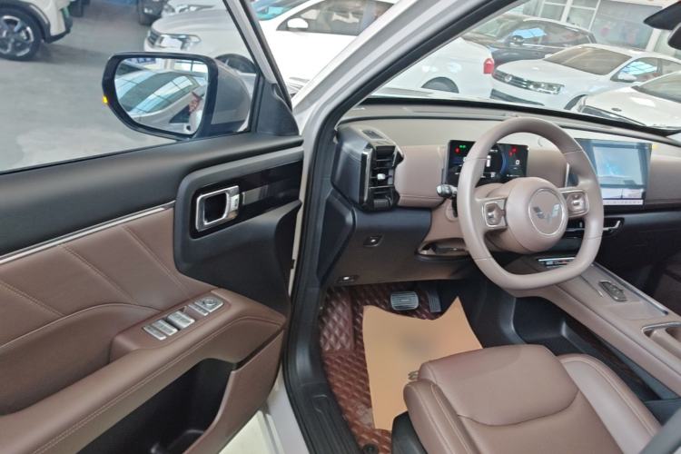 Used Wuling Xingguang 560 New Energy 2026 Model, Plug-in Hybrid, 125 km, Luxury Version Driver Seat