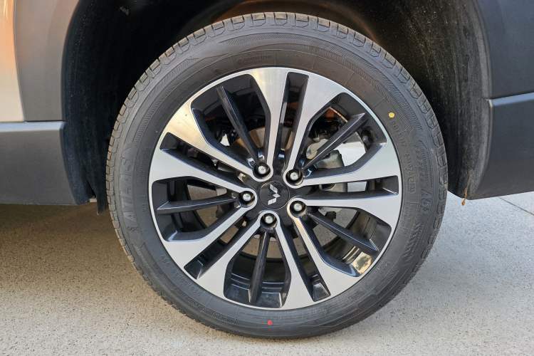 Used Wuling Xingguang 560 New Energy 2026 Model, Plug-in Hybrid, 125 km, Luxury Version Exterior 10