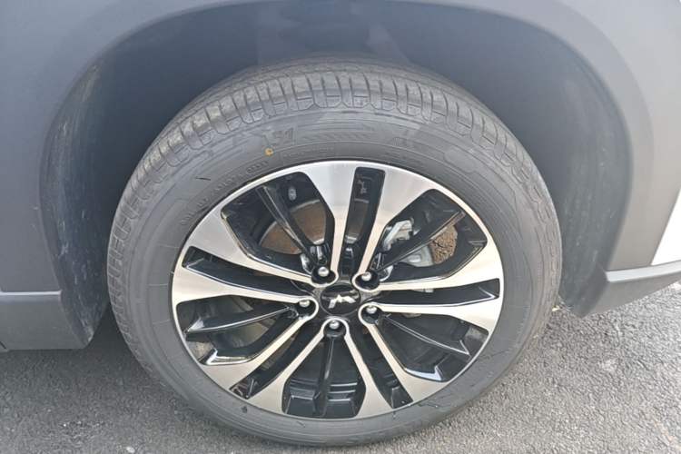 Used Wuling Xingguang 560 New Energy 2026 Model, Plug-in Hybrid, 125 km, Luxury Version Exterior 2