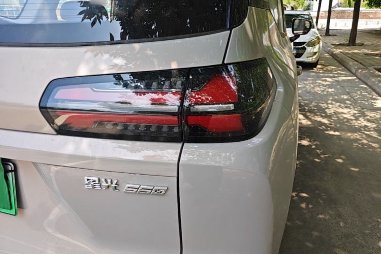 Used Wuling Xingguang 560 New Energy 2026 Model, Plug-in Hybrid, 125 km, Luxury Version Exterior 3
