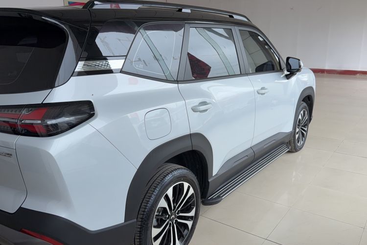 Used Wuling Xingguang 560 New Energy 2026 Model, Plug-in Hybrid, 125 km, Luxury Version Exterior 4