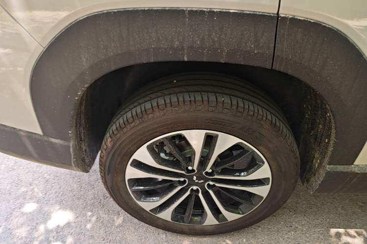 Used Wuling Xingguang 560 New Energy 2026 Model, Plug-in Hybrid, 125 km, Luxury Version Exterior 5