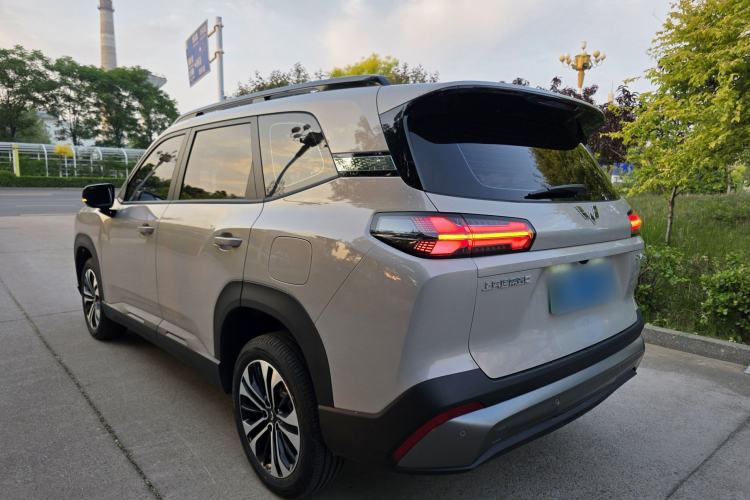 Used Wuling Xingguang 560 New Energy 2026 Model, Plug-in Hybrid, 125 km, Luxury Version Exterior 5